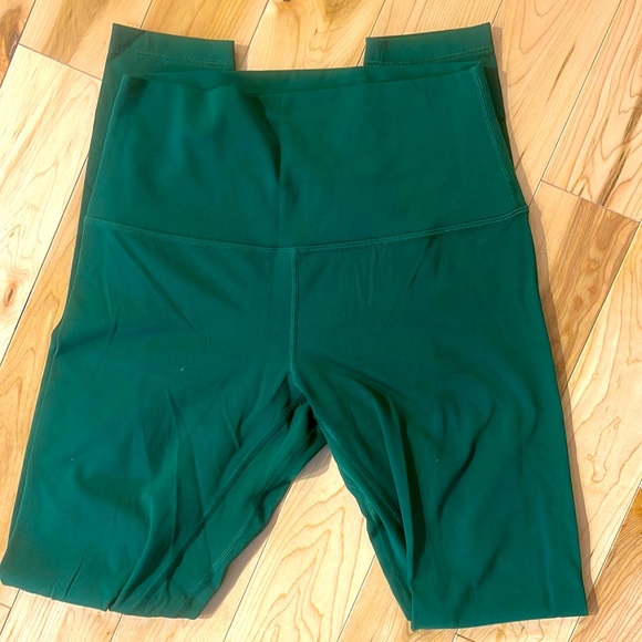 lululemon athletica Pants - Lululemon Align Pants 28” Size 6 Kelly Green